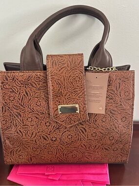 women's handbag.Tooled Floral Embossed genuine Leather. handmade from Mexico